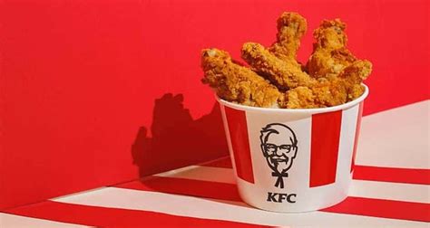 kfc 영업시간, 그리고 치킨의 철학에 대해